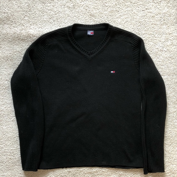 tommy hilfiger black crew neck sweater